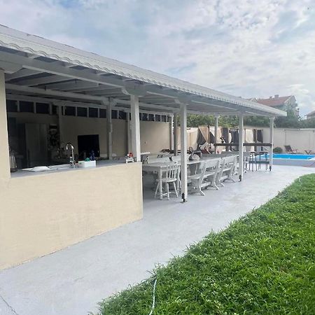 Family Hotel Malibu تشيرنوموريتس المظهر الخارجي الصورة