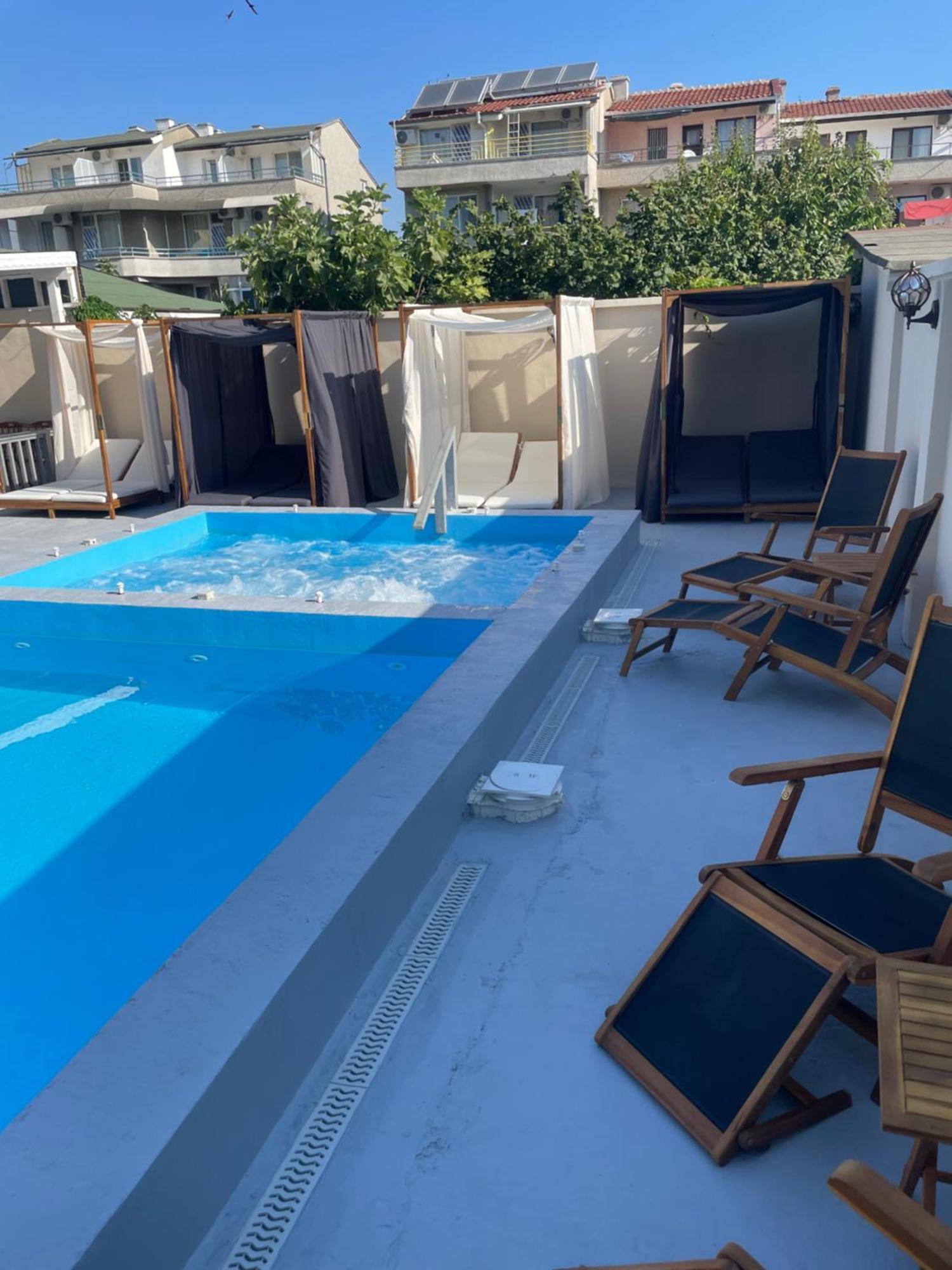 Family Hotel Malibu تشيرنوموريتس المظهر الخارجي الصورة
